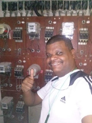 Foto 1 - Eletricista em geral